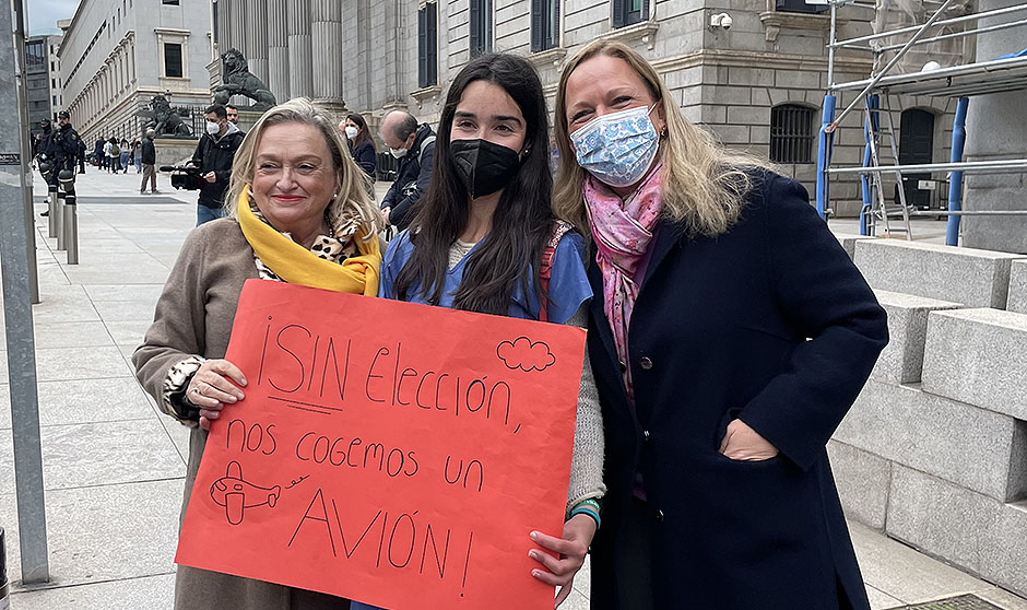 La 'revolución' MIR vuelve a sacar músculo para exigir elección presencial