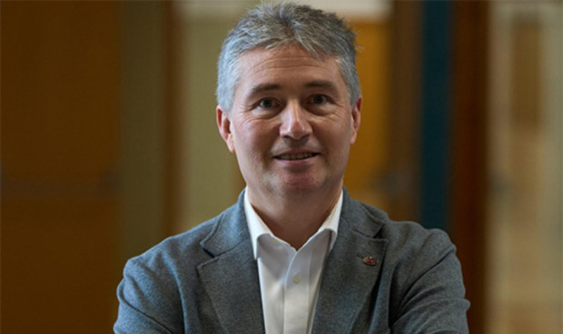  Ricardo Cao, rector de la Universidad de A Coruña (UDC), anuncia Medicina en el centro