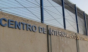 A juicio un médico y la enfermera de un CIE por la muerte de una inmigrante