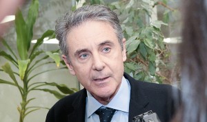 Álvaro Urbano analiza una nueva terapia universal contra las CAR-T