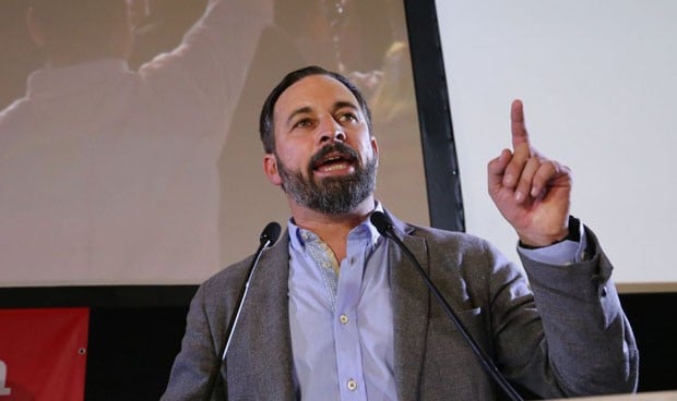 Abascal: "52.000 personas disfrutan ilegalmente de la sanidad pública"