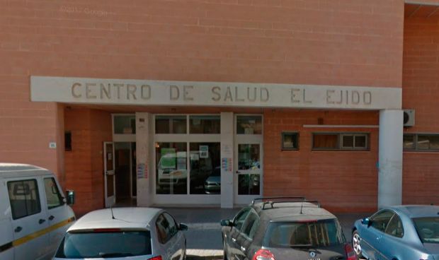 Absuelta la agresora de una enfermera porque entró "en cortocircuito"