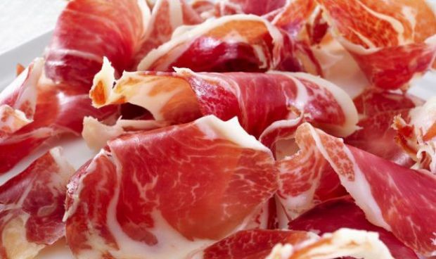 Aclaran que el jamón ibérico no asegura el control de la colitis ulcerosa