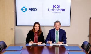 Juan Abarca, presidente de HM Hospitales, y la directora general de MSD, Ana Argelich, en el acto de firma del acuerdo.