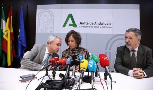 Diego Vargas, Catalina García y Rafael Carrasco anuncian el fin de la huelga en Andalucía. 