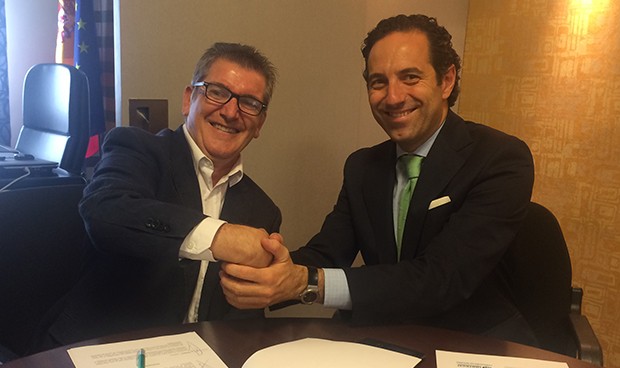 Adefarma y Uniteco renuevan su convenio de colaboración