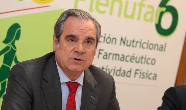 Aguilar se presenta a la reelección como presidente de los farmacéuticos