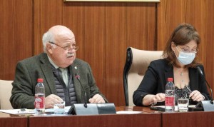 Aguirre defiende las medidas para atender la demanda en la Primaria