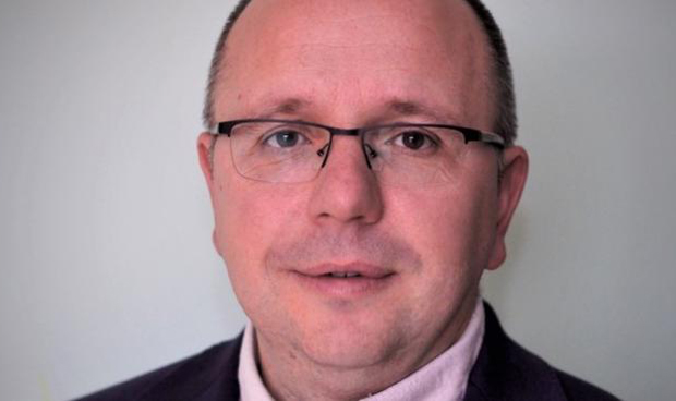 Ha sido nombrado como nuevo gerente del Seris