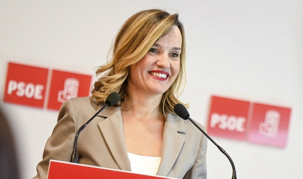 Pilar Alegría anuncia que el transporte desde los pueblos para acudir a las citas médicas será gratuita