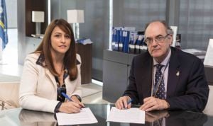 AMA firma un acuerdo de colaboración con los podólogos valencianos 