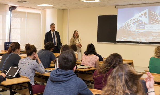 AMA forma a los futuros sanitarios en responsabilidad civil profesional 