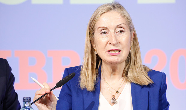 AMA lanza una app para que sanitarios puedan contratar seguros de viajes