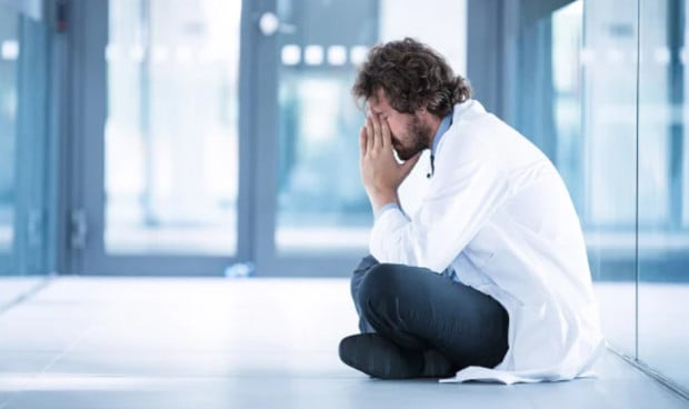 Nueva agresión a un médico en Sevilla