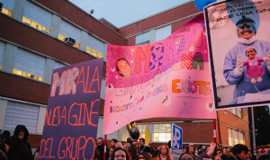 Anatomía de una catarsis colectiva entre euforia y cava tras el examen MIR