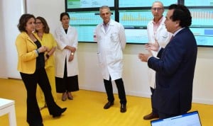  Catalina García en su visita este lunes al Hospital Universitario de Valme de Sevilla, primer Centro Avanzado de Diagnóstico por Imagen de Europa