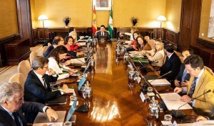 Andalucía agilizará 900.000 contratos menores del SAS con una nueva ley