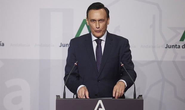 Consejero de Universidad, Investigación e Innovación de la Junta de Andalucía. La Universidad CEU San Fernando suma un nuevo grado de Medicina en la CCAA que tendrá un total de 10 