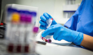 Andalucía apunta a mantener 1.000 ensayos clínicos independientes