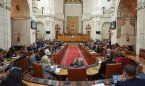 Andalucía debatirá ligar todos los contratos del SAS a informes públicos