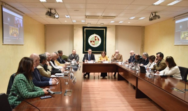  Reunón del consejero de Universidad, José Carlos Gómez Villamandos, y la consejera de Salud y Consumo, Catalina García, con los decanos de Medicina de las universidades andaluzas.