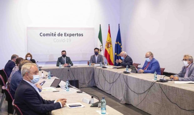 Andalucía plantea solicitar el pasaporte covid en hospitales y residencias