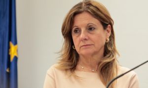 Andalucía se compromete a aumentar sus plazas MIR