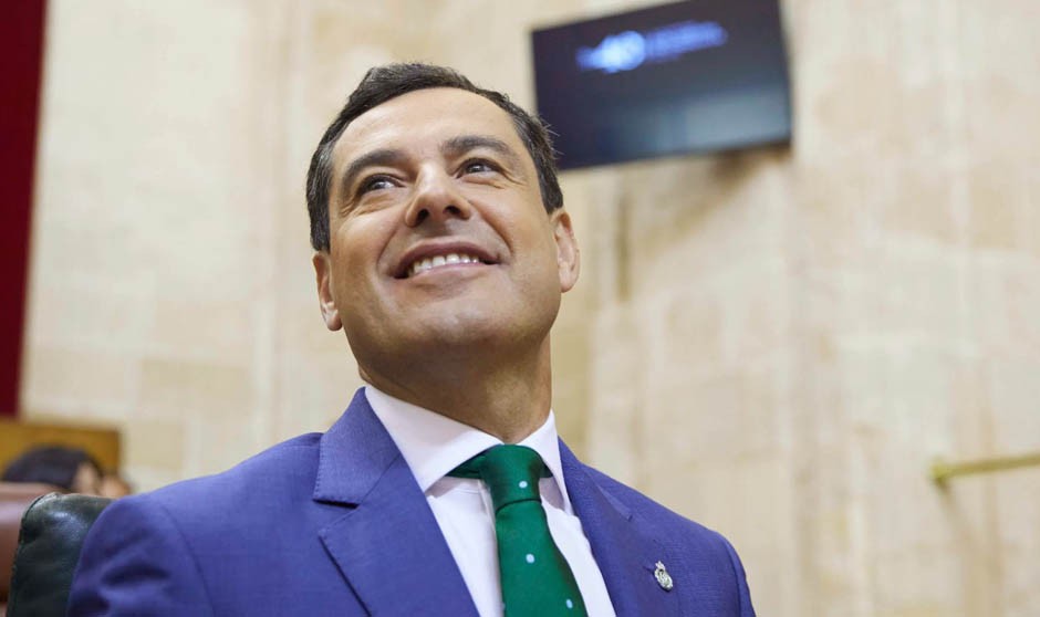  Juanma Moreno, presidente de la Junta de Andalucía, subirá un 5,5% su Presupuesto en 2024 con la sanidad como "pilar".