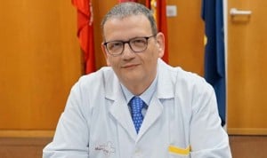Cirugía General de la Arrixaca, el cirujano Antonio Piñero