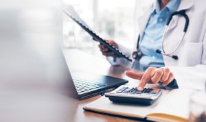 Aplazar la jubilación médica suma 134 euros al mes a la pensión máxima