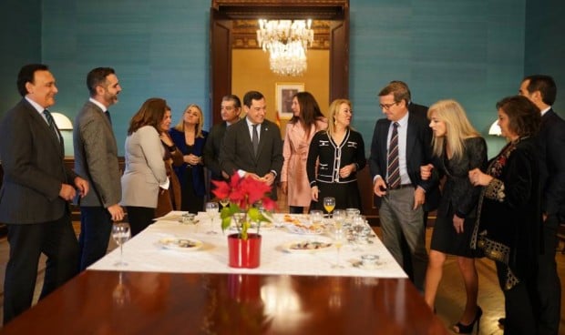 Aprobada la "histórica" OPE para hacer fijos a 4.636 sanitarios del SAS