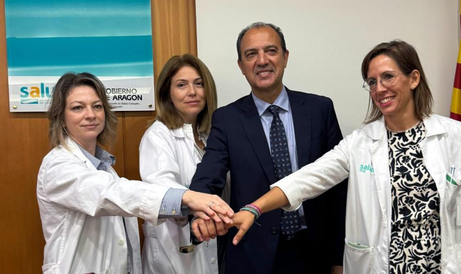 El consejero de Sanidad de Aragón, José Luis Bancalero, en su visita al Hospital de Barbastro. 
