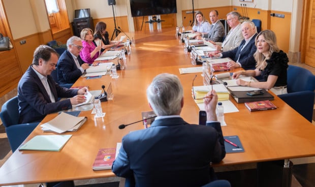 El Gobierno de Aragón aprueba que los médicos que accedan a plazas de difícil cobertura por concurso opten a ser fijos