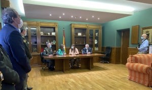 La firma del convenio entre el Salud y el Ministerio de Defensa ha tenido lugar en el Hospital Militar de Zaragoza