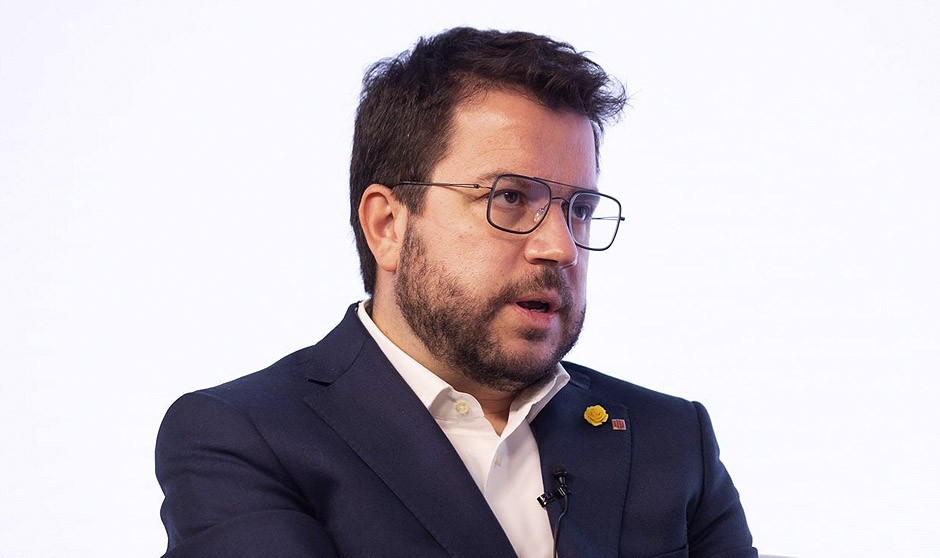 Aragonès abandona la primera línea: "Dejo más personal sanitario que nunca"