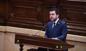 Aragonès ultima un plan para garantizar el uso del catalán en sanidad