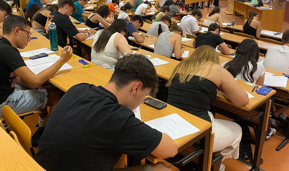 Estas son las plazas por especialidad para el FIR,PIR,BIR Y QIR 2025 a las que optarán los aspirantes