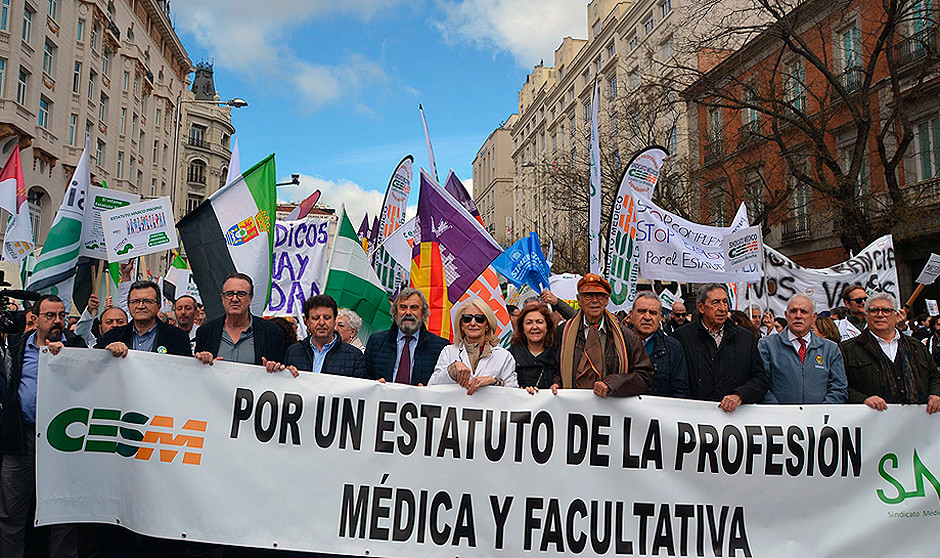 Así viene la huelga médica: gestos salariales, presión interna y un temor