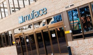Asisa sube hasta un 12% la retribución de los médicos de Muface