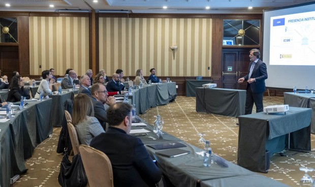 Carlos Rus, presidente de ASPE, en la presentación de la formación.