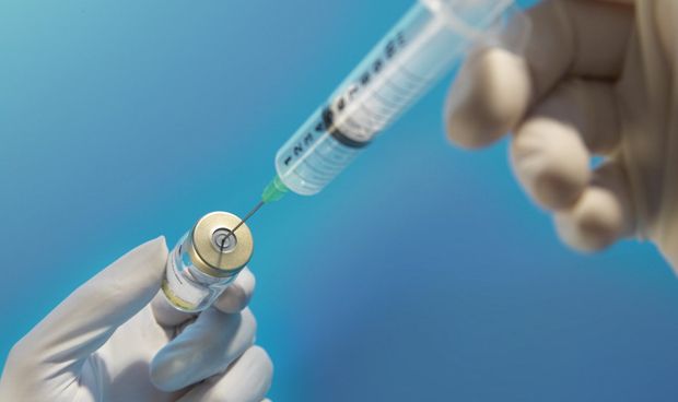 Asturias contrata el suministro de 16.000 vacunas contra el neumococo
