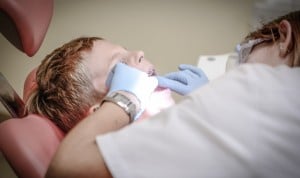 Asturias incorpora el tratamiento de caries en niños menores de 6 años