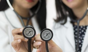 Asturias también se suma a contratar médicos extracomunitarios sin MIR