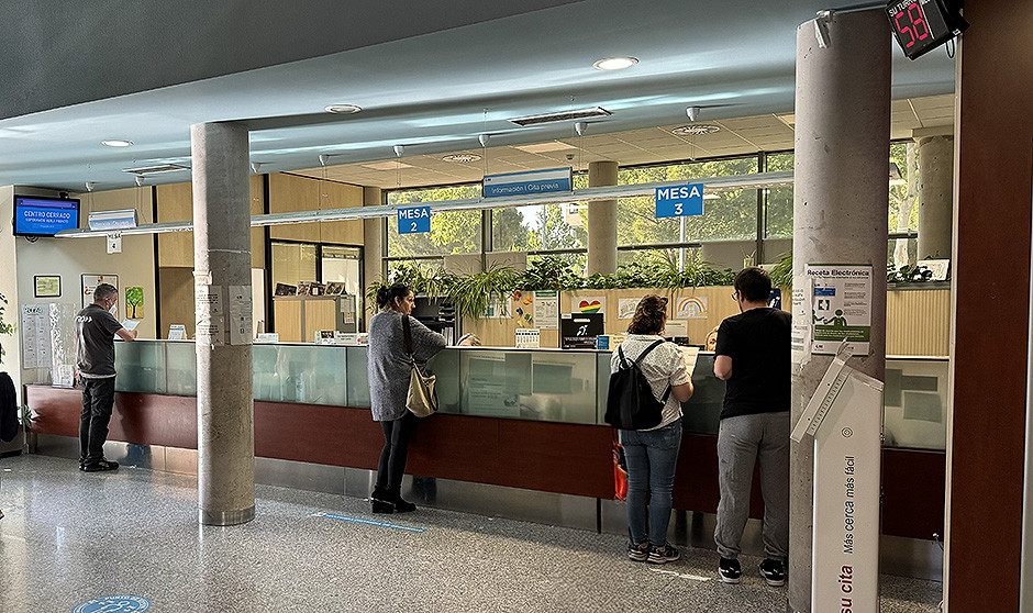 Atención Primaria denuncia el nuevo sistema de citas del Sermas: "No ayuda"