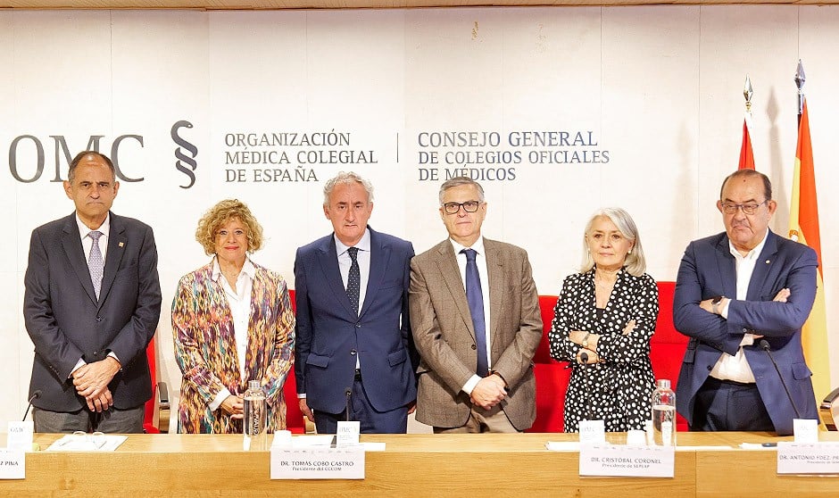 representantes del Foro de Atención Primaria han aprovechado este miércoles, 12 de abril, para poner sobre la mesa la situación que vive el primer nivel asistencial español.