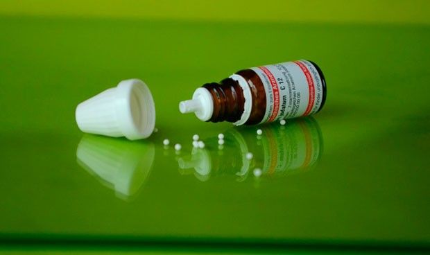 Australia da el paso: su ministerio pide prohibir homeopatía en farmacias