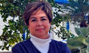  Yasmina Domínguez, consejera de Pequeños Animales de OCV, avala el nuevo certificado profesional de asistencia clínica.