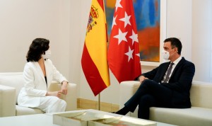 Ayuso pide a Sánchez la asignación de nuevos centros para CAR-T en Madrid