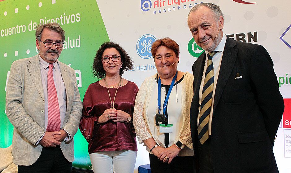 Baena: "Andalucía lleva a gala el trabajo de sus directivos sanitarios"
