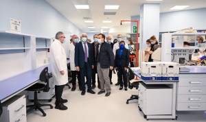 Balcells estrena el área de laboratorios de investigación sanitaria de Reus